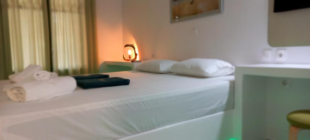 Leros Eleonas Apartments Alinda  Ngoại thất bức ảnh